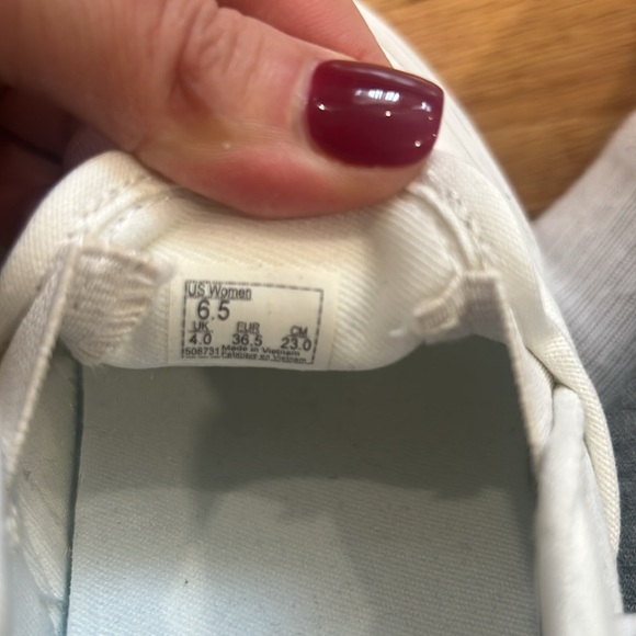 Women’s White Vans Slip Ons size 6.5 - Picture 5 of 5